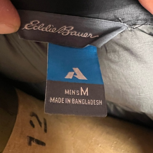 Eddie Baur men’s black zip up puffer coat medium - Picture 9 of 9